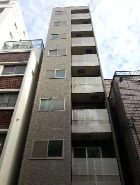 130ビルの外観