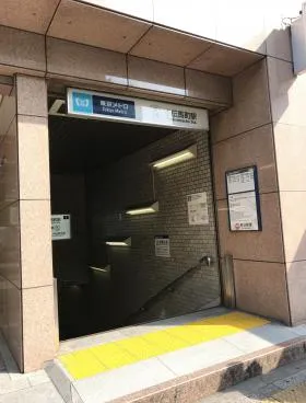 小伝馬町YSビルの外観