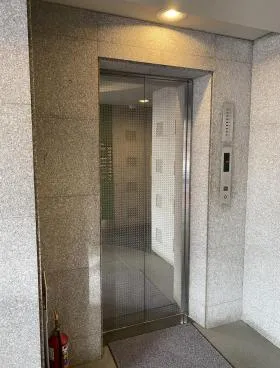 TSKビルの外観