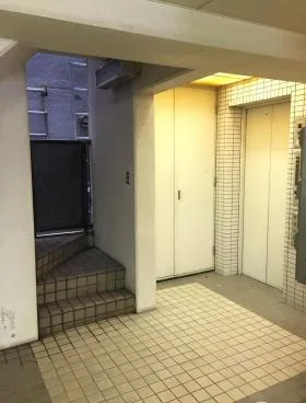 ローズベイ新富町の外観
