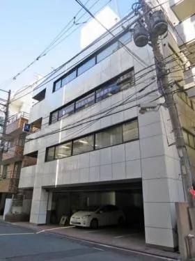 いろは本郷ビルの外観