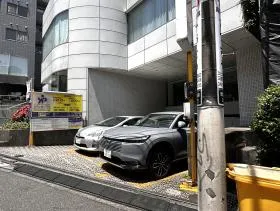 代官山ウエストビルの外観