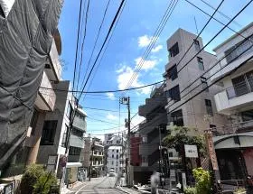 代官山ウエストビルの外観