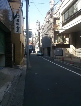 カールツァイス新宿別館の外観