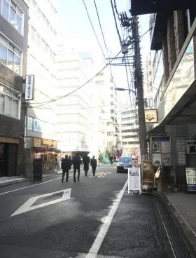 山﨑西新宿ビルの外観
