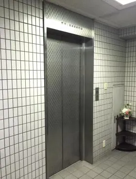 麹町YKビルの外観