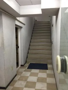 金森共同ビルの外観