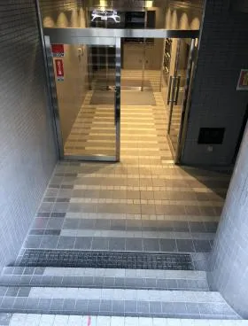 川上ビルの外観