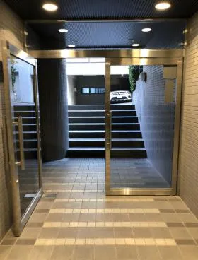 川上ビルの外観