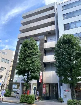 御苑ビルの外観