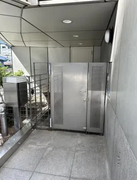 全研プラザの外観