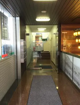 銀松ビルの外観