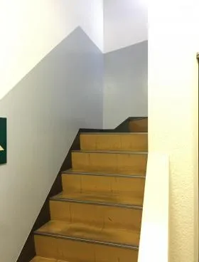 銀松ビルの外観