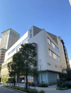 Sumビルの外観