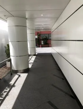 プライム秋葉原ビルの外観