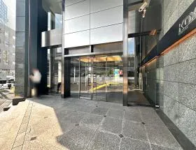 KDX飯田橋スクエアビルの外観