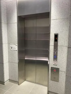 NS京橋ビルの外観