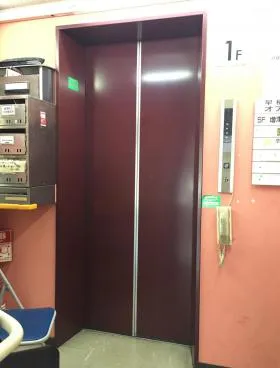 早稲田オアシスビルの外観