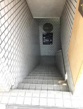 早稲田オアシスビルの外観
