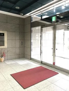 亀井ビルの外観