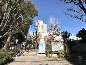 花園公園ビルの外観