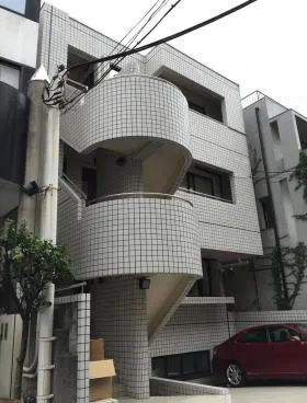 千駄ヶ谷3丁目ビルの外観