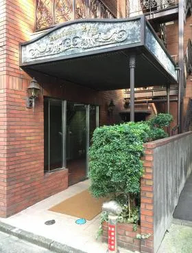 半蔵門ハイムビルの外観