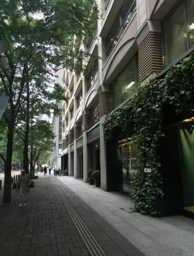 丸の内二丁目ビルの外観