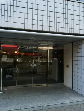 上野駅前第一生命ビルの外観