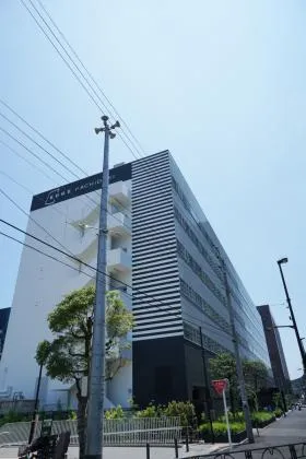 住友生命勝どき電算棟ビルの外観
