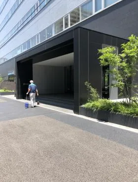 住友生命勝どき電算棟ビルの外観