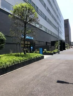住友生命勝どき電算棟ビルの外観