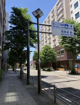 東信ビルの外観