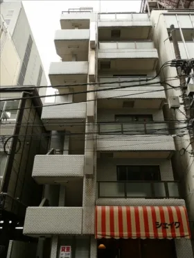 利久堂ビルの外観