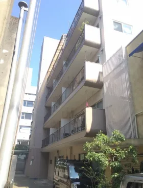 サウス青山マンションの外観
