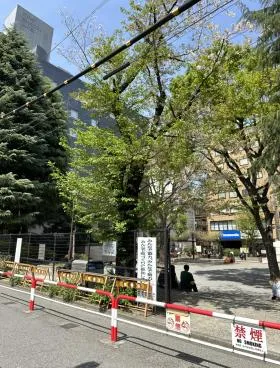 食糧学院ビルの外観