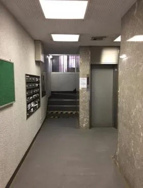 ダイアン麹町ビルの外観