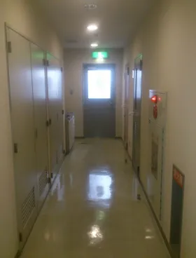 ビッグヴァン関内ビルの外観
