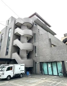 ペアーズビルの外観