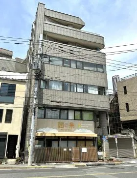吉見屋ビルディングの外観