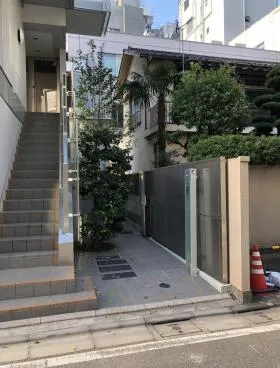 MA FIVEビルの外観