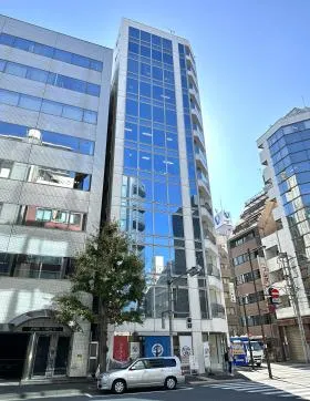 トナカイ神田タワーの外観