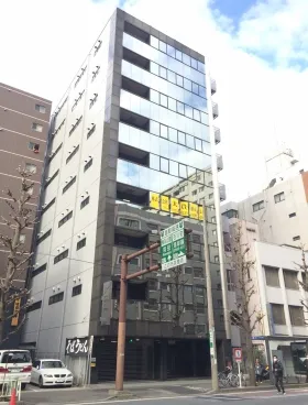 リラックスビルの外観