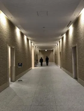 日土地山下町ビルの外観