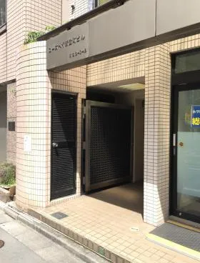 精興竹橋共同ビルの外観