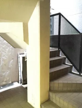 精興竹橋共同ビルの外観