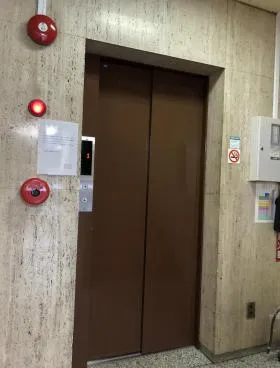 銀座芦澤ビルの外観