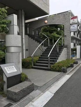 プレム南青山ビルの外観