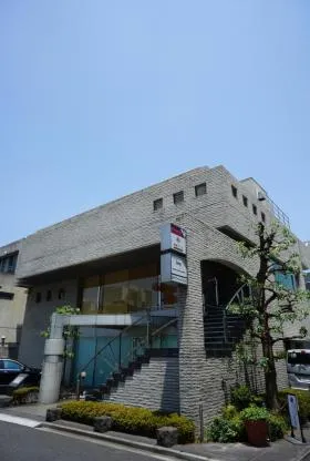 プレム南青山ビルの外観