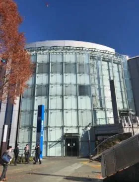 センター南ビルの外観